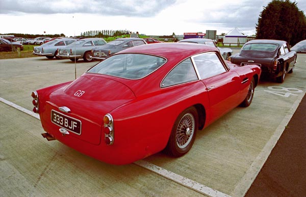 12-3b (263b) 1961 Aston Martin DB4 sr.3 sports Saloon.jpg