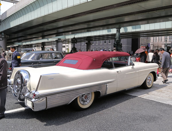 12-3b 14-04-06_342 1957 Cadillac 62(60 Special風リアフェンダー） Cabriolet.JPG