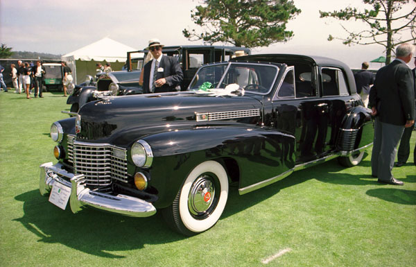 13-1a (98-32-19) 1941 Cadillac Series60S Derham Town Car.jpg