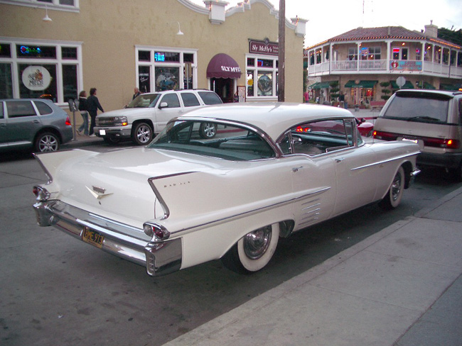 13-2b 04-08-13P_258 1958 Cadillac 62 4dr Sedan.JPG