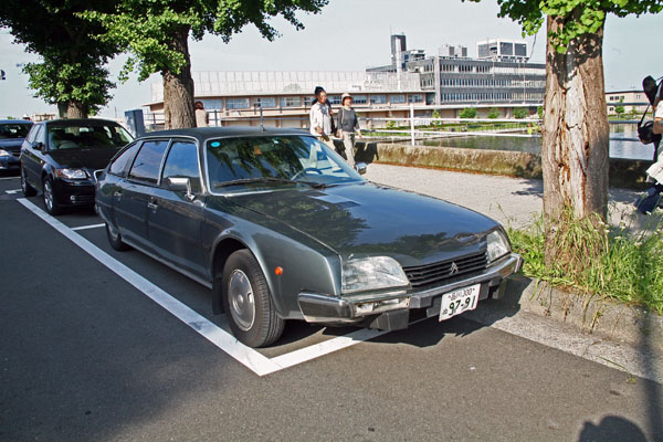 13-3b 08-06-01_072　＊1986 Citroen CX25 Prestige.JPG