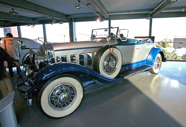 14-1b 08-01-13_0247 1930 Cadillac V16 Roadster (452).JPG