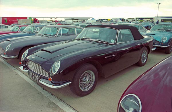 14-2a (00-37-33) 1966-69 AstonMartin DB6 MkⅠ Volante.jpg