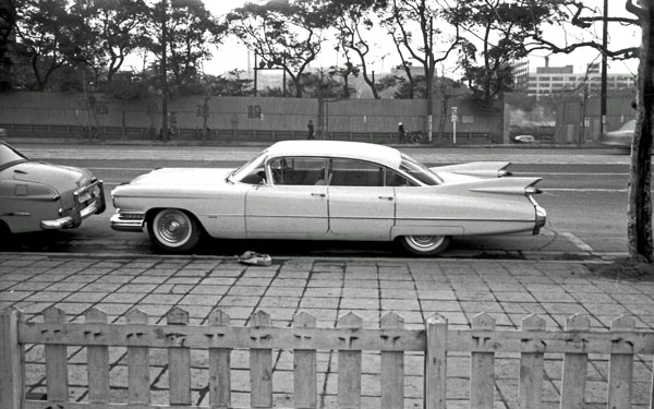 14-2b (045-33) 1959 Cadillac 62 4dr 6-window Sedan.jpg