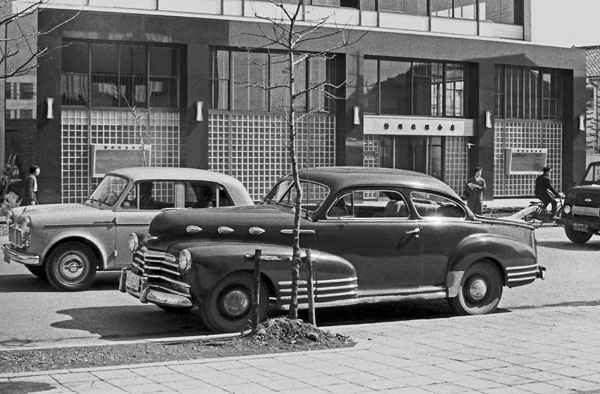 15-2a 003-25＊ 1947 Chebrolet Fleetline(改造Pickup).jpg