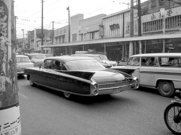 15-2b (091-46) 1960 Cadillac 60 Special 4dr. Sedan.jpg