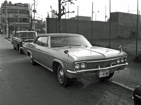 16-1a (147-38) 1966 Chevrolet Caprice 4dr. Sedan.jpg