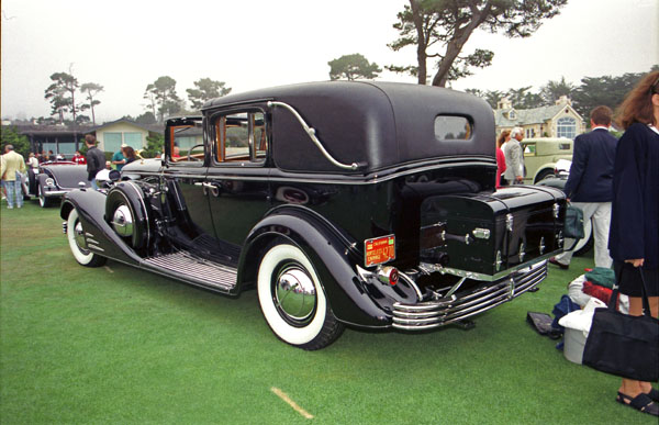 17-1b (95-20-23) 1933 Cadillac 452C Fleetwood Town Cabriolet.jpg