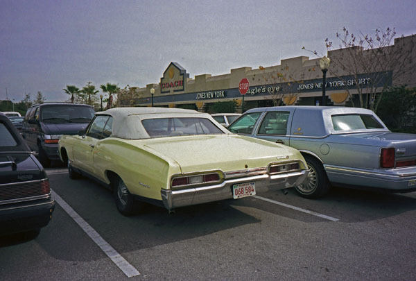 17-1b (98-F05-13) 1967 Chevrolet Impala SS 2dr. Convertible.jpg