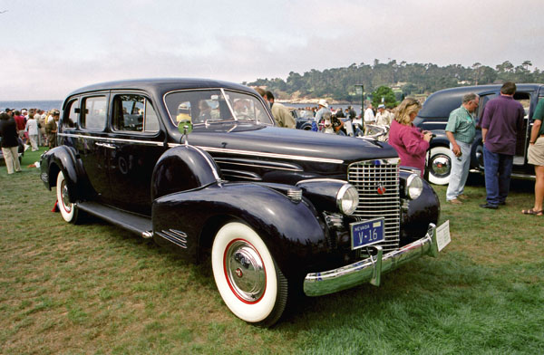18-1b (95-26-10) 1938 Cadillac Series90 Fleetwood Formal Sedan.jpg