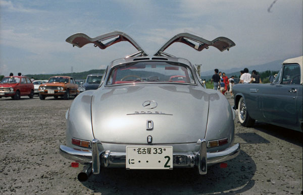 22b(84-07-25) 1955 Mercedes Benz 300 SL Coupe.jpg