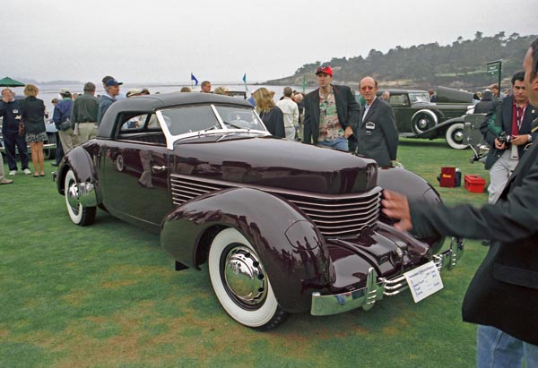 23-4a (99-37-11) 1937 Cord Model 812 Coupe.jpg