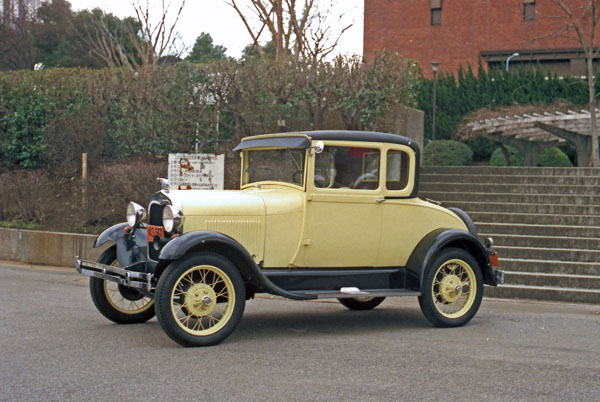 28-5c 87-01-11 1928 Ford ModelA Special Business Coupe.jpg