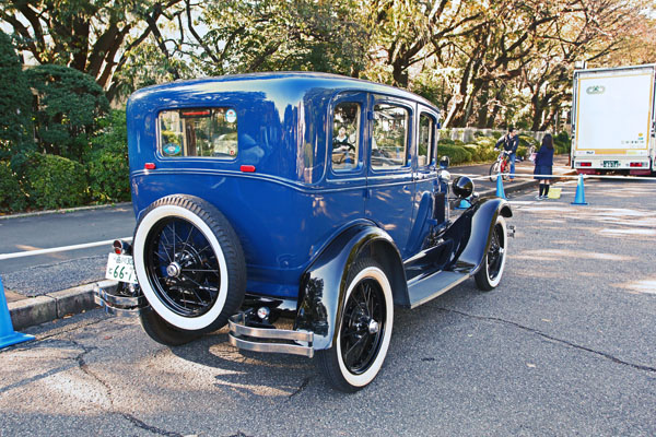 29-1c 15-11-28_036 1929 Ford Model A Town Sedan.JPG
