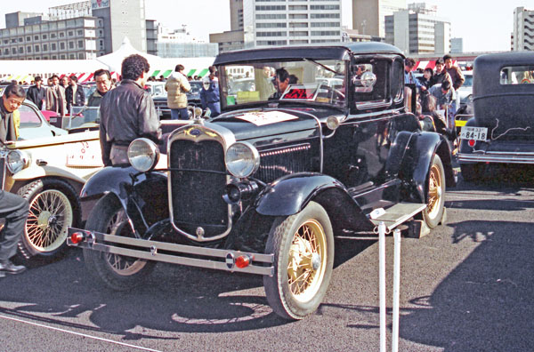 30-2a 90-06-19 1930 Ford Model A Delux Coupe.jpg