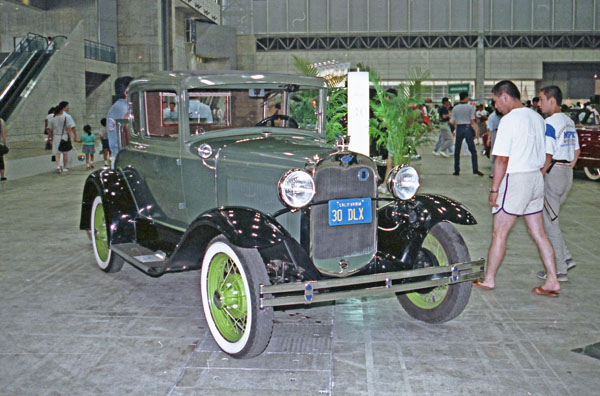 30-3a 90-22-23 1930 Ford DeLuxe Coupe.jpg