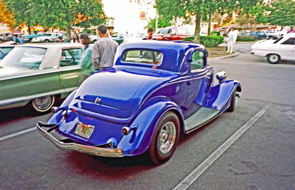 33-2b (98-F11-02) 1933 Ford DeLuxe 3Window Coupe.jpg