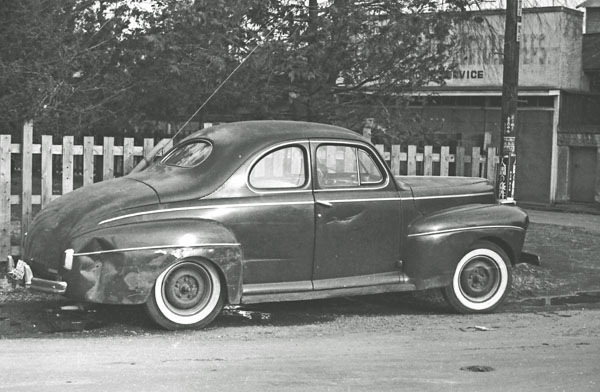 41-1c (033-10) 1941 Ford Super Delux 2dr. 5window Coupe.jpg