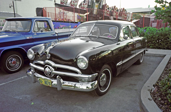 50-3a (98-F11-06)b 1950 Ford Custom Fordor Sedan.jpg