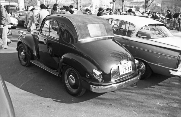 50c-2b 324-04 1950 FIAT 500C Topolino.jpg