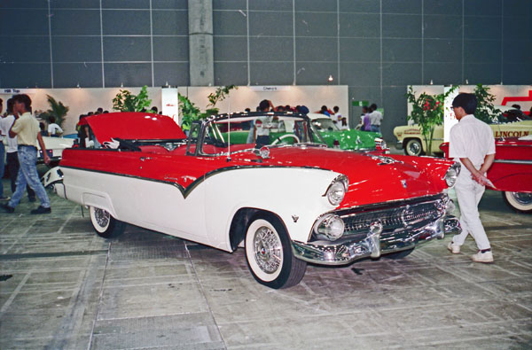 55-1a 90-24-27 1955 Ford Fairlane Sunliner Convertible.jpg