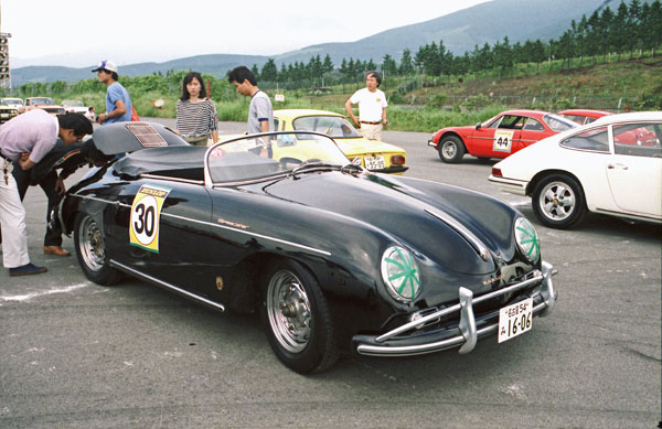 57(84-08-10) 1957 Porsche 356A  1600 Super Speedster.jpg