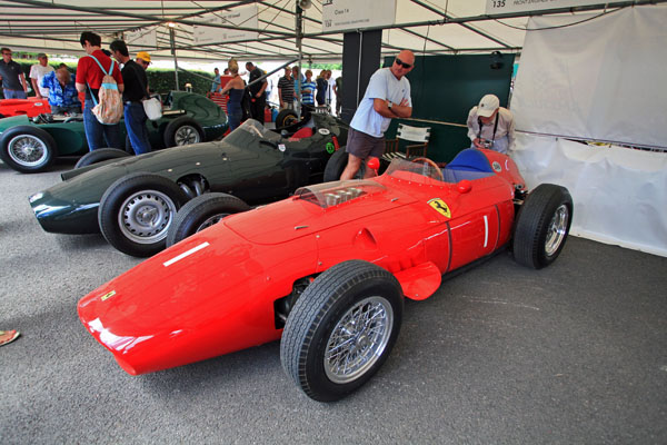59-1a 10-07-04_0535 1959 Ferrari 246 Dino.JPG