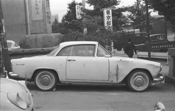 No.8a 1958-62 Simca Arond P60 2dr Coupe Plein Ciel.jpg