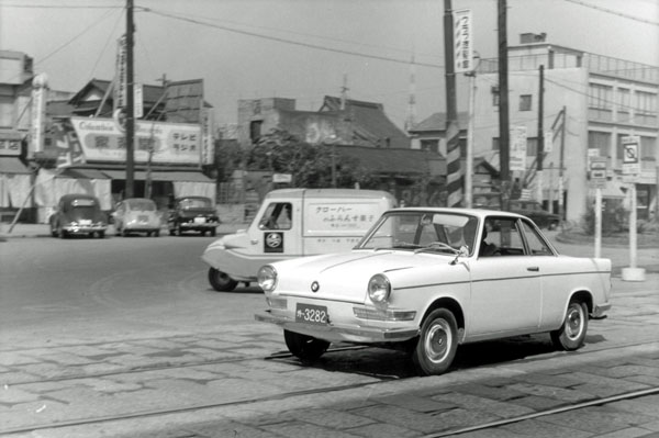 (09-1a)(066-33) 1959-65 BMW 700 Coupe.jpg